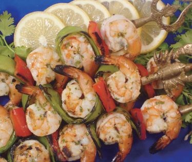Grilled shrimp kebabs (Sheesh aradis mishwi)
