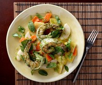 Grilled shrimp with fresh fruit salad