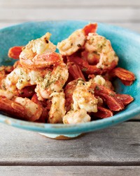Grilled shrimp with oregano and lemon