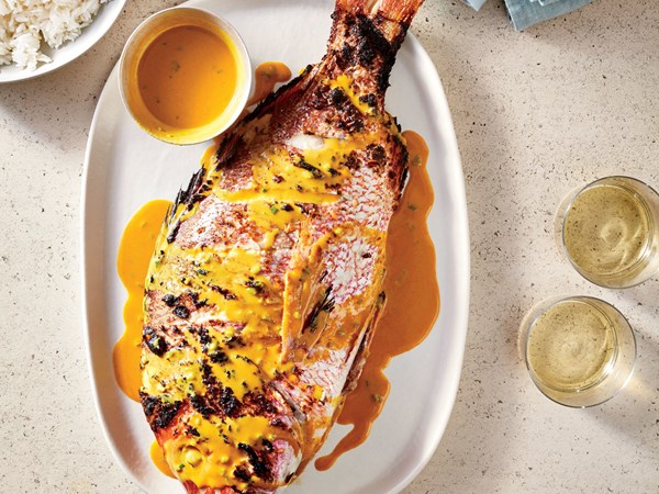 Grilled snapper in coconut sauce