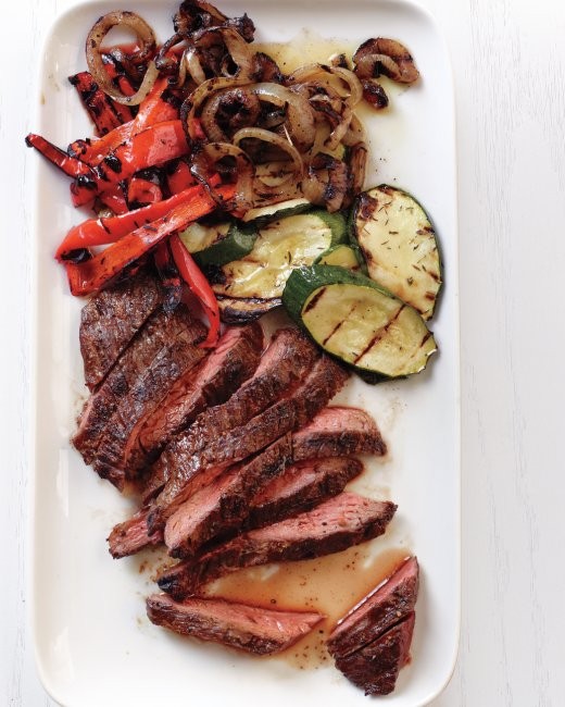 Grilled steak and vegetables