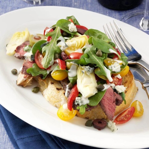 Grilled steak bruschetta salad