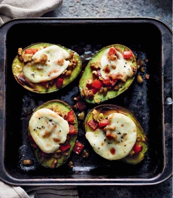Grilled stuffed avocado (Avocado grigliato ripieno)