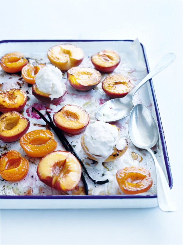 Grilled summer fruit with meringue ice-cream