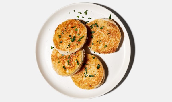 Grilled sweet onion and butter sandwich