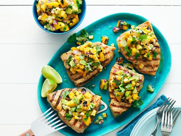 Grilled swordfish with mango salsa 