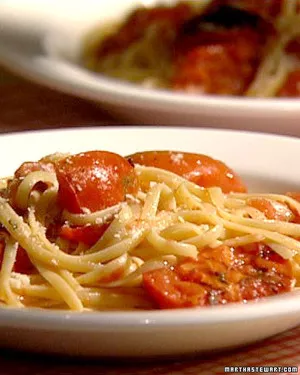 Grilled tomato linguine