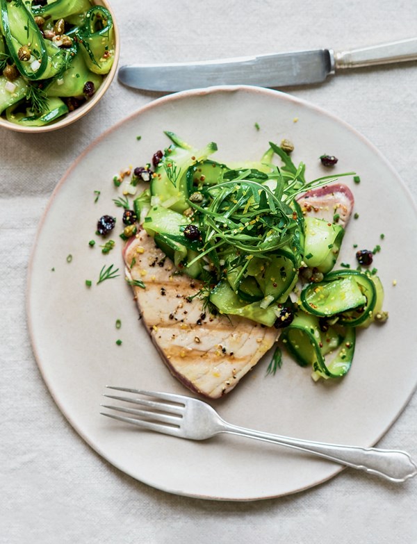 Grilled tuna and cucumber with dill salsa 