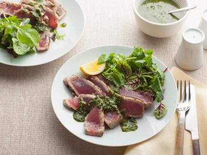 Grilled tuna steaks