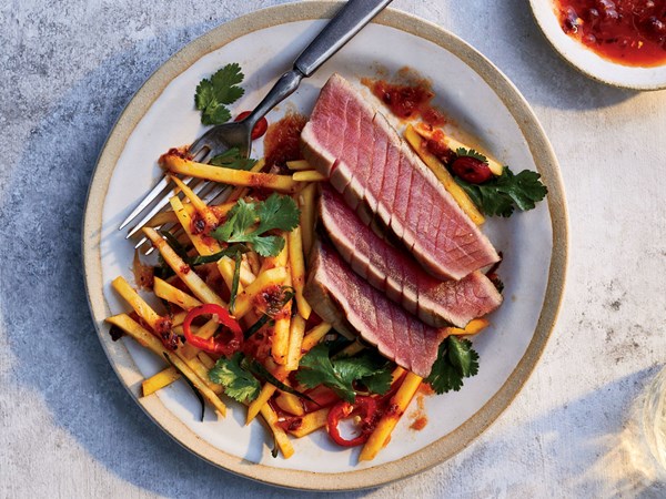 Grilled tuna with chile-lime mango salad