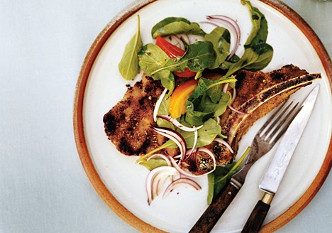 Grilled veal chops with arugula and basil salad