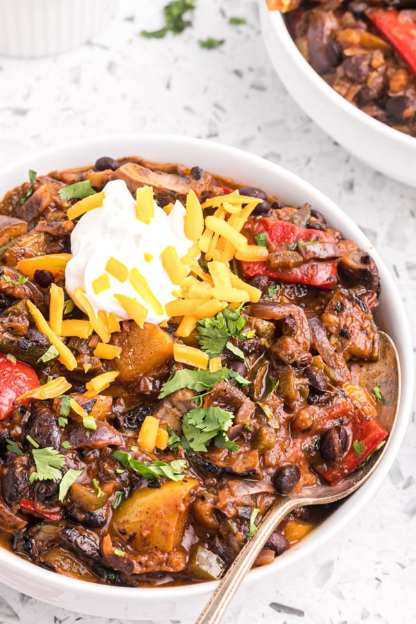 Grilled vegetable chili