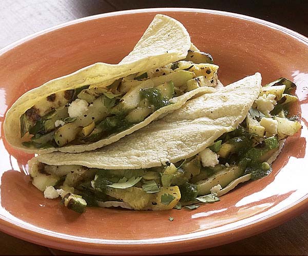 Grilled vegetable tacos with cilantro pesto