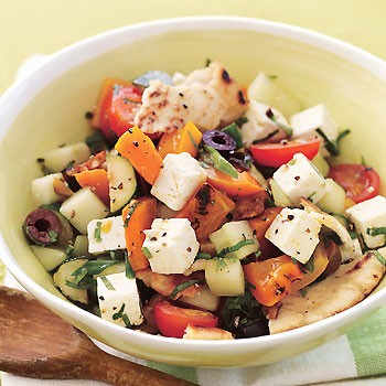 Grilled zucchini and bell pepper fattoush