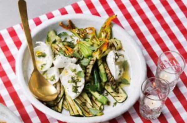Grilled zucchini and mozzarella salad