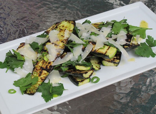 Grilled zucchini salad