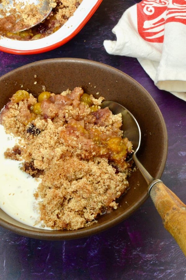 Ground cherry crumble