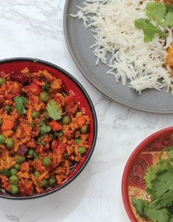 Ground chicken with carrots, beets and peas (Keema gajar matar)