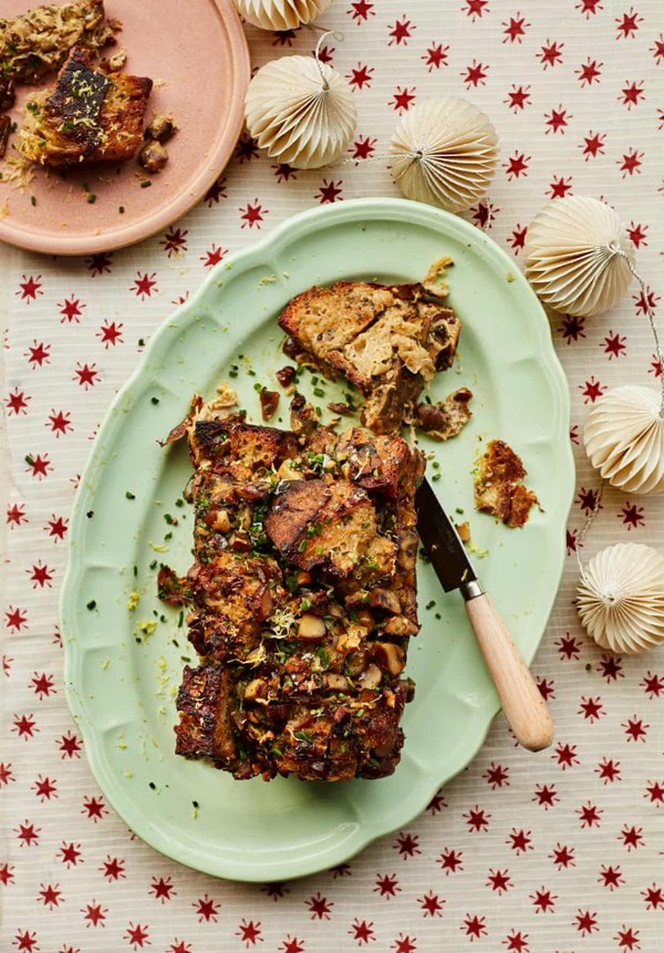 Gruffalo stuffing cake