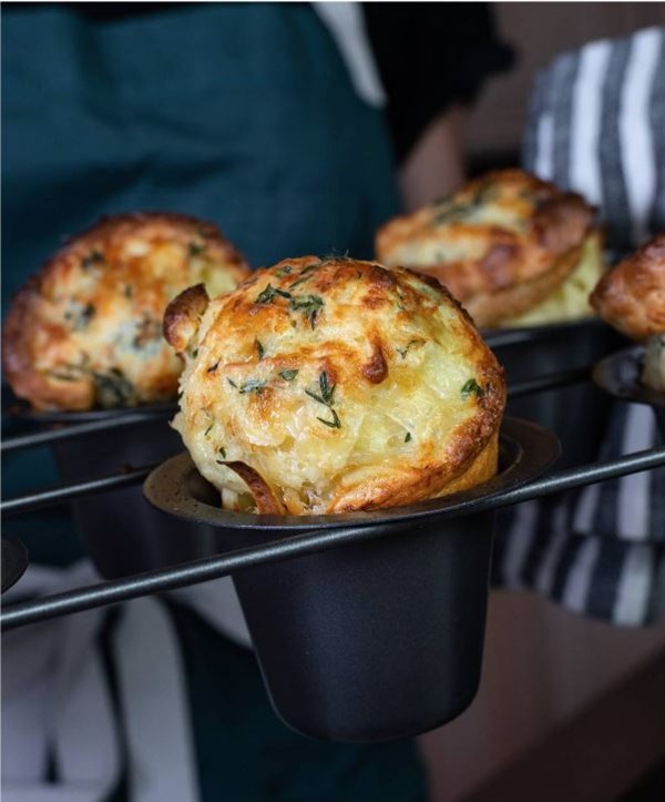 Gruyère and thyme popovers