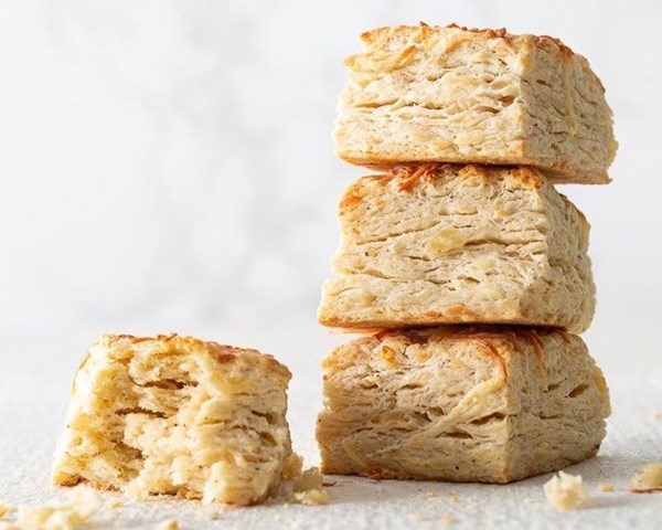 Gruyère, onion & pepper biscuits