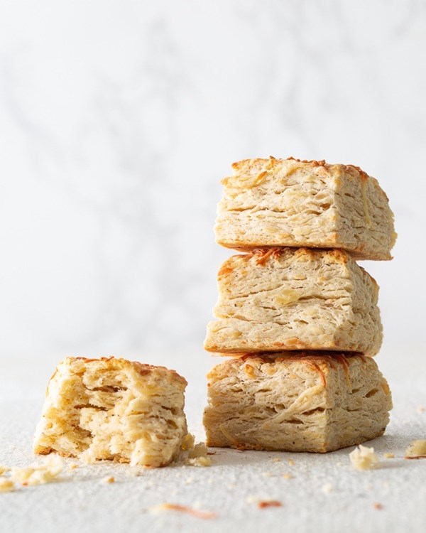 Gruyère, onion & pepper biscuits