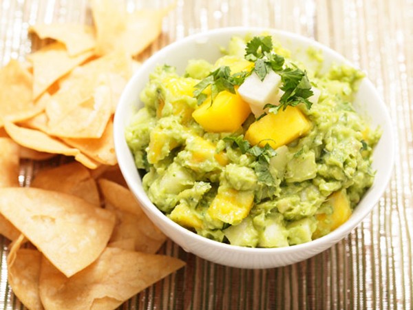 Guacamole with jicama and mango