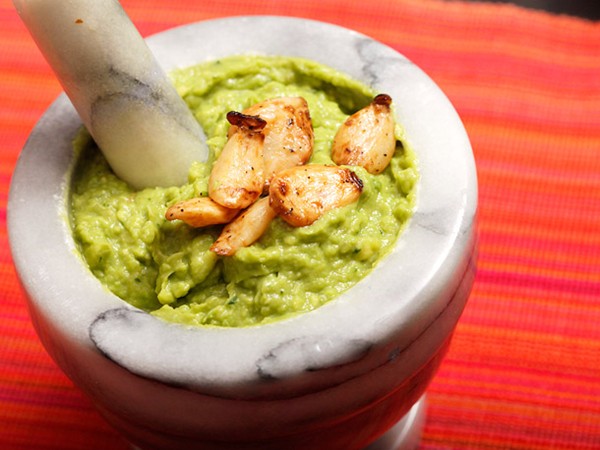 Guacamole with roasted garlic