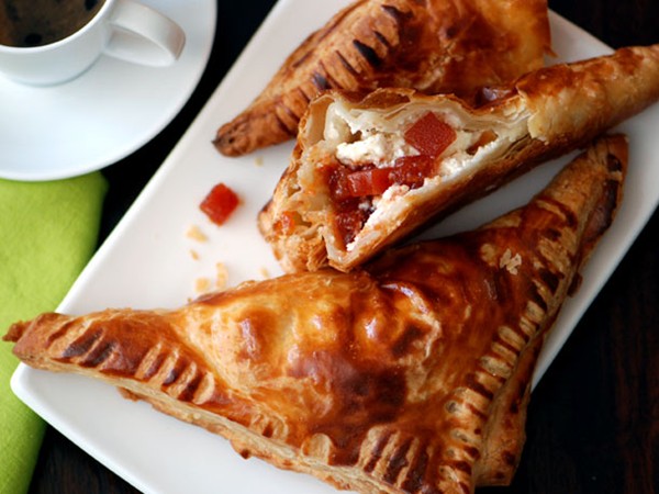 Guava and cream cheese pastelitos