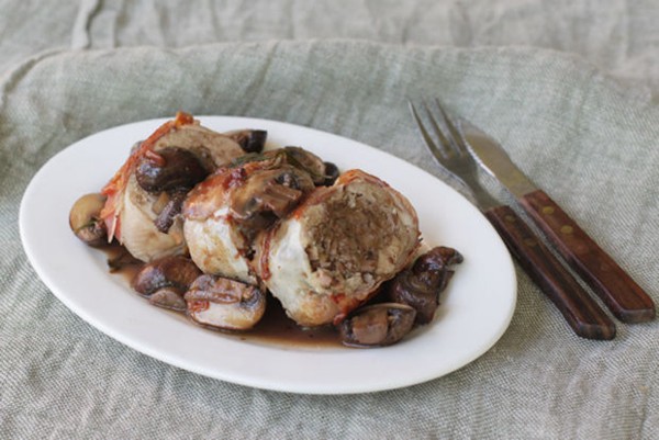Guinea fowl with chestnut stuffing (Faraona ripiena di castagne)