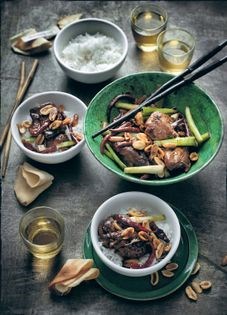 Gunpowder chicken with dried chillies & peanuts