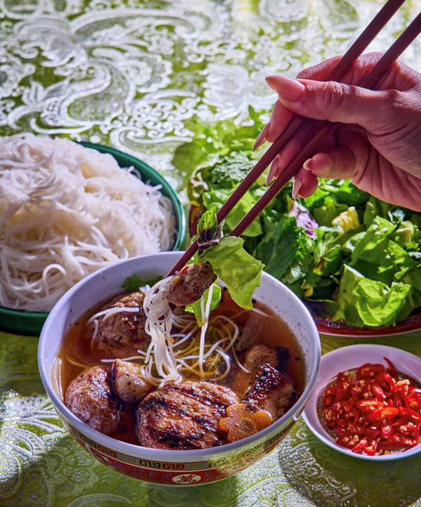Ha Noi-style vermicelli with grilled pork (Bun cha Ha Noi, aka "The Obama")