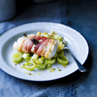 Haddock with bacon and leeks