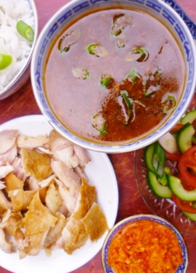 Hainanese chicken rice