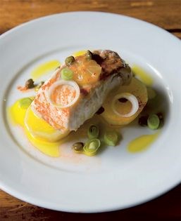 Hake with potatoes and pimentón