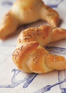 Half-moon rolls