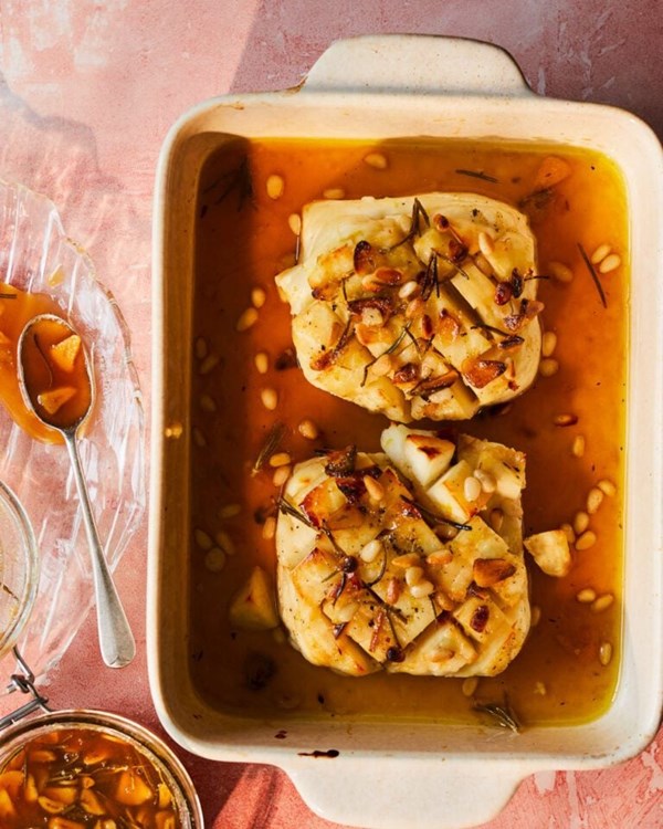 Halloumi with garlic and rosemary fermented honey 