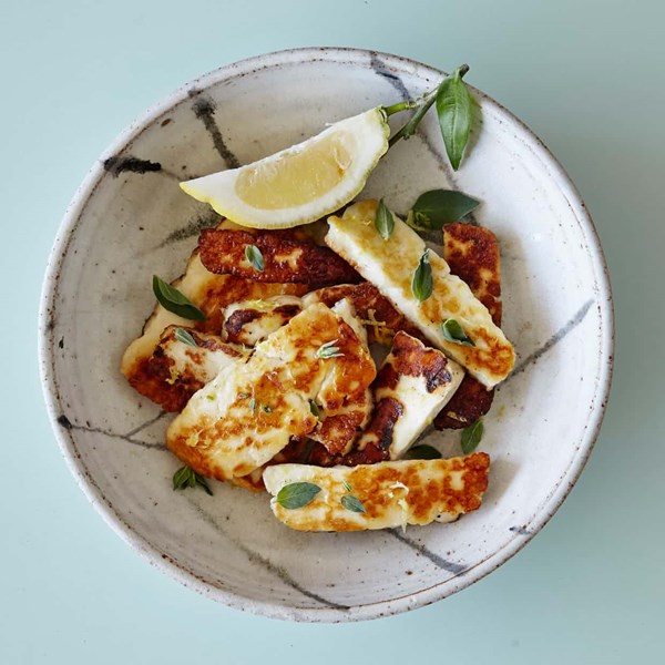 Halloumi with lemon and honey