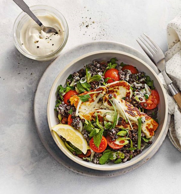 Halloumi with lentil 'tabbouleh'