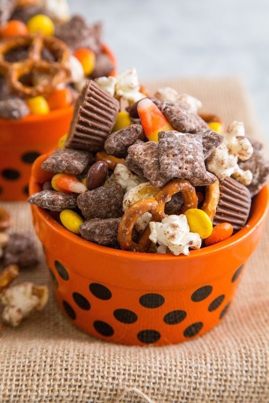 Halloween party mix