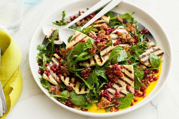 Haloumi, pomegranate & rocket salad