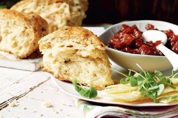 Ham & onion wedges with cheddar, cress and chutney