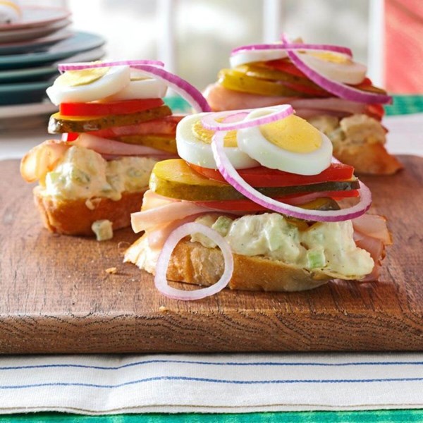 Ham & potato salad sandwiches