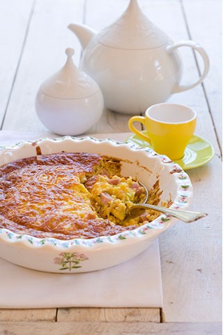 Ham & tarragon self-crusting quiche