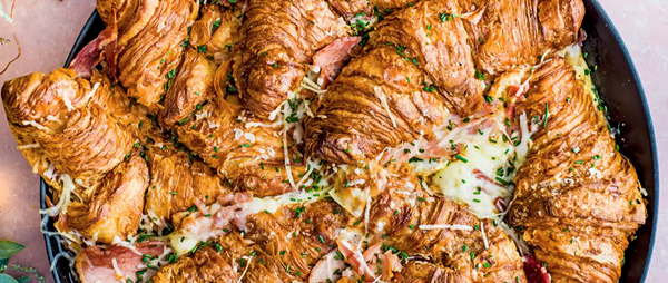 Ham and cheese croissant traybake