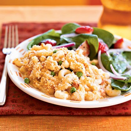 Ham and cheese macaroni bake with peas
