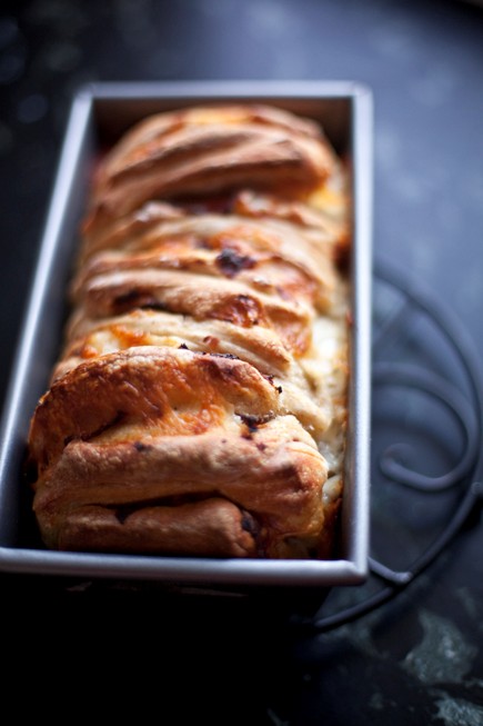 Ham and cheese pull-apart bread recipe | Eat Your Books