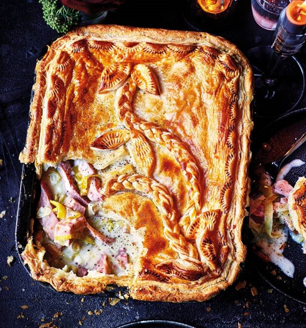 Ham and leek pie