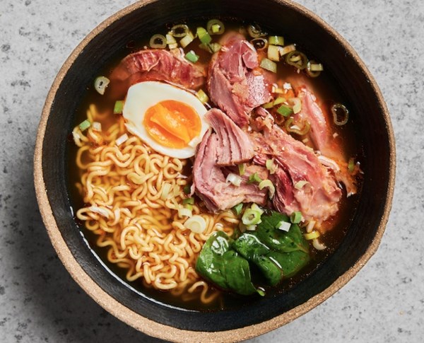Ham-broth ramen noodle soup