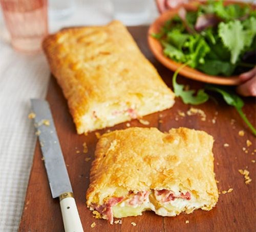 Ham, cheese & potato pie